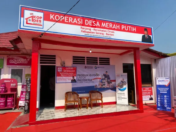 Jelang Operasional Serentak 15 Oktober, Menko Pangan Zulhas Cek Kesiapan Koperasi Desa Merah Putih